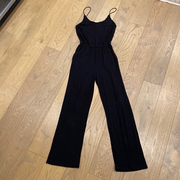 Black long pant jumper from H&M - Picture 1 of 4